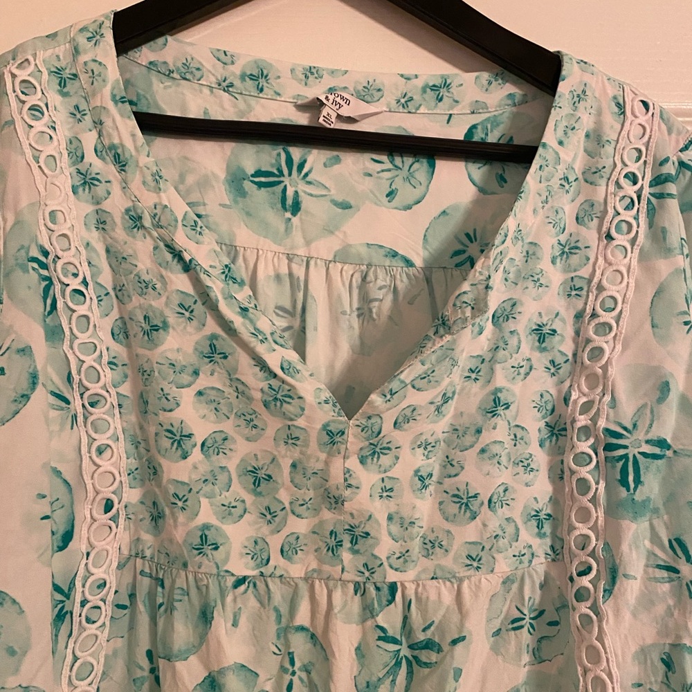 Crown & Ivy. Women’s Tropical Teal Top. Pullover. XL. Long Sleeve. - Picture 4 of 6